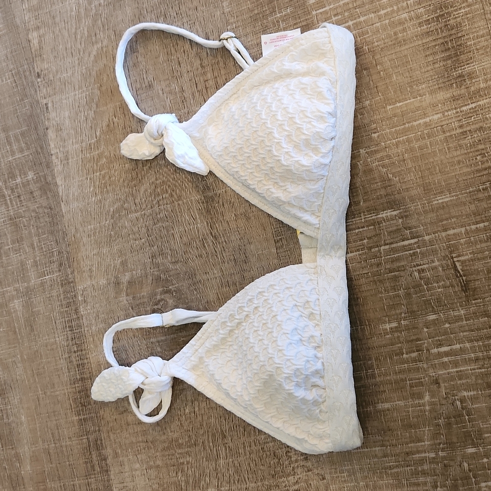 ♦️White bikini top♦️ 5 for $25
